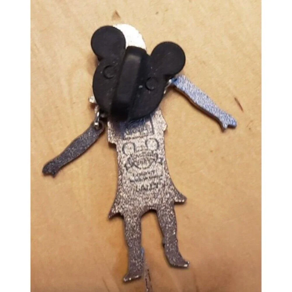 VTG Disney Park Nightmare B4 Christmas Jack Sally (dangle arm) Zero Pin Keychain